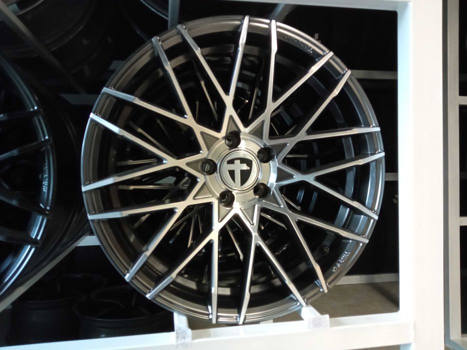 Felgi Tomason 19cali 5x112 et30 8,5J Audi Mercedes VW Skoda Seat