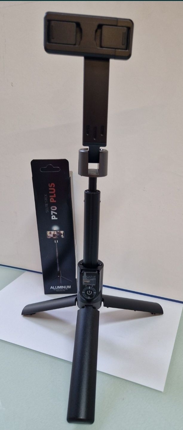 UCHWYT SELFIE - z odpinanym pilotem bluetooth i tripodem - P70 dl.97cm