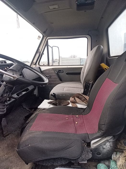 Продається дуже надійний та простий автомобіль для роботи