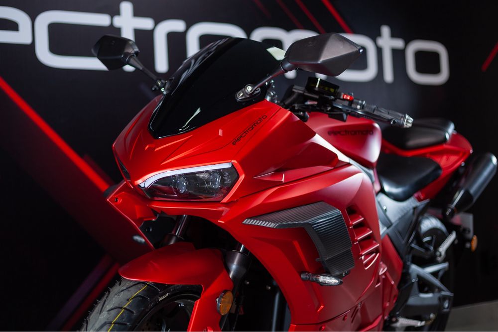 Електромотоцикл Ducati Panigale.  Ланцюг 3000Вт