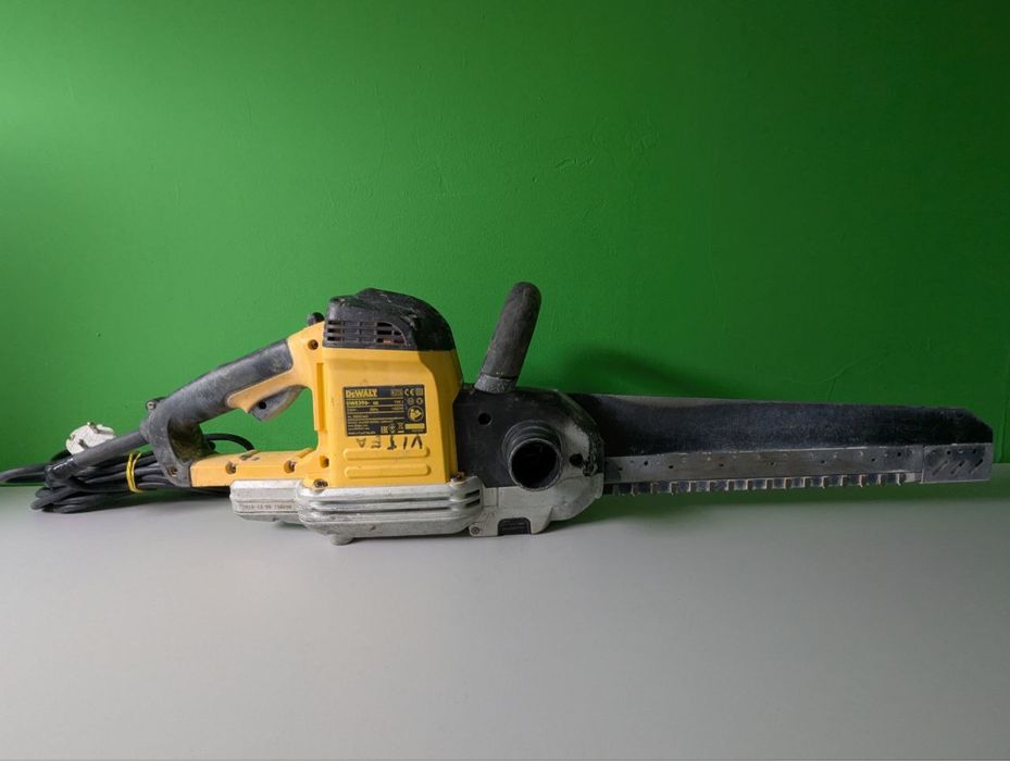 Пила ALLIGATOR DeWalt DWE396 1350 Вт Профі інструмент