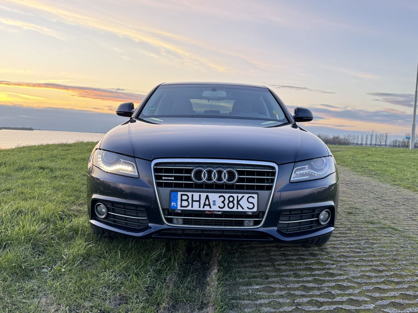 AUDI A4 B8 Quattro