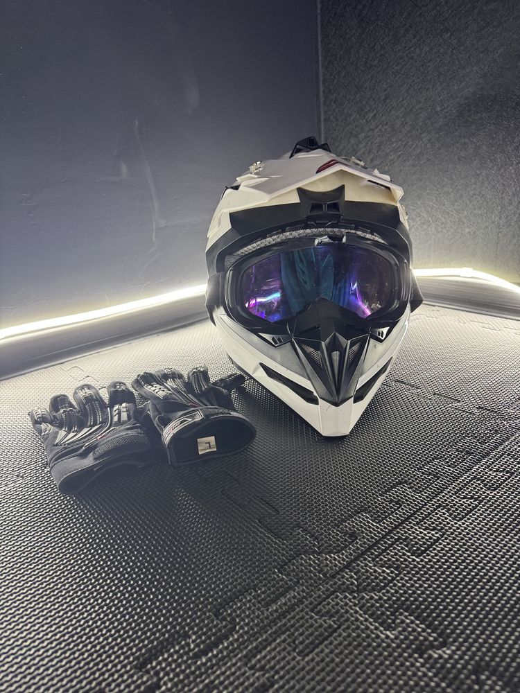 Kask motocyklowy + rękawice, rozmiar L, stan bardzo dobry