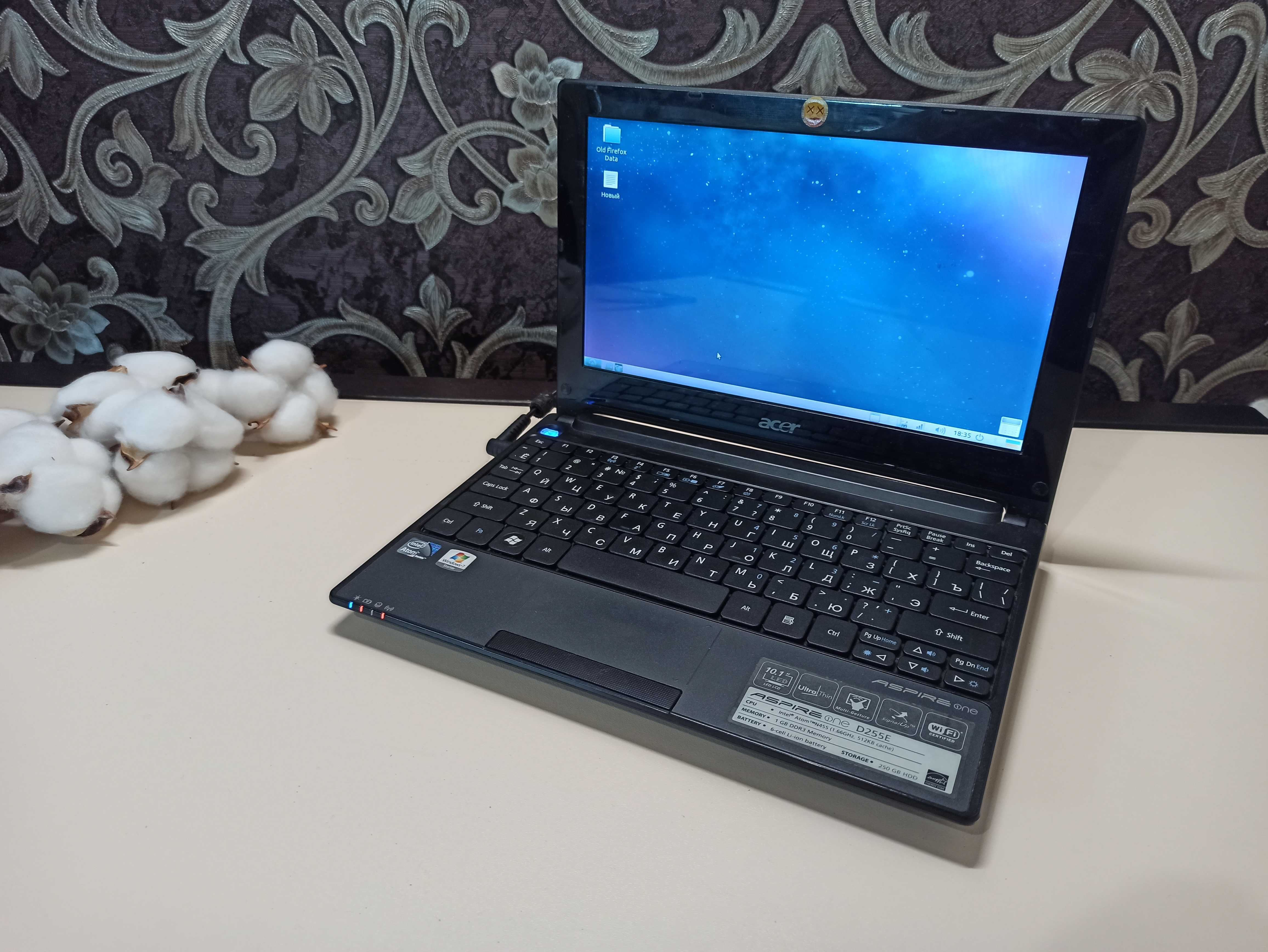 Ноутбук Acer Aspire One D255E