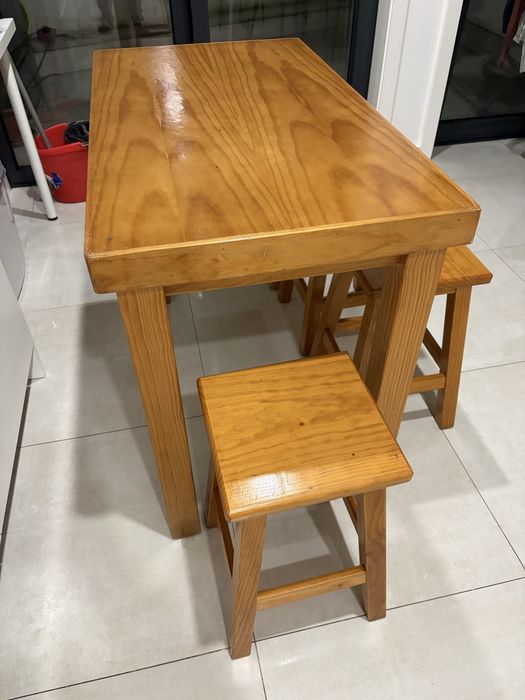 Mesa com 3 bancos 100x55x77 cm