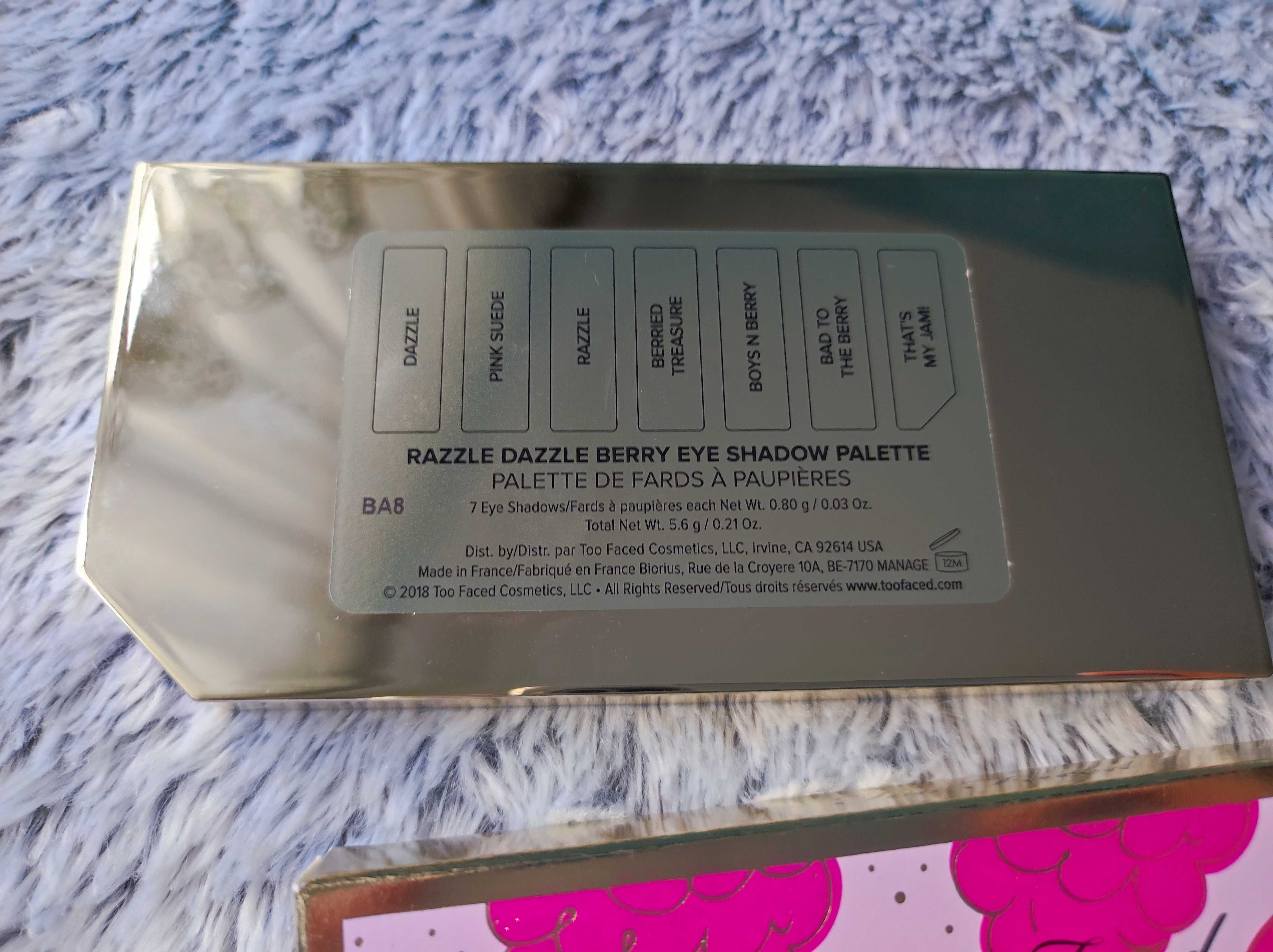 Too Faced - paleta cieni Razzle Dazzle Berry