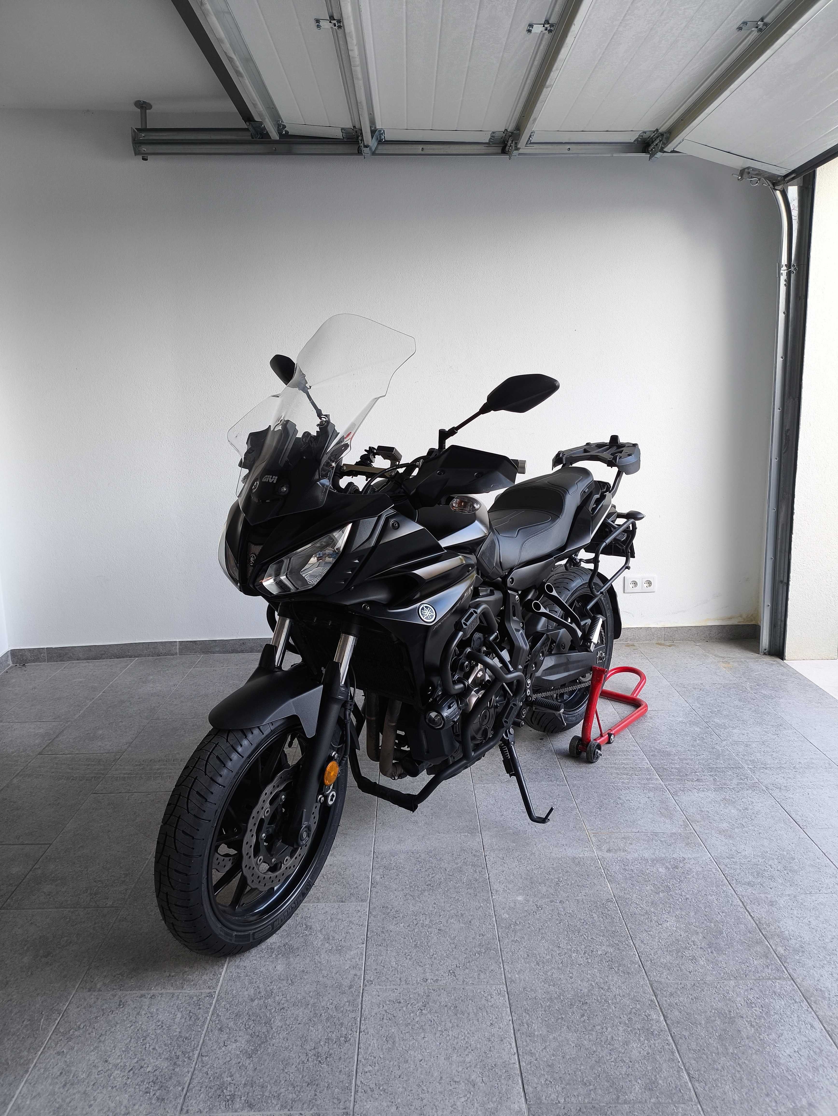 Yahama Tracer 700