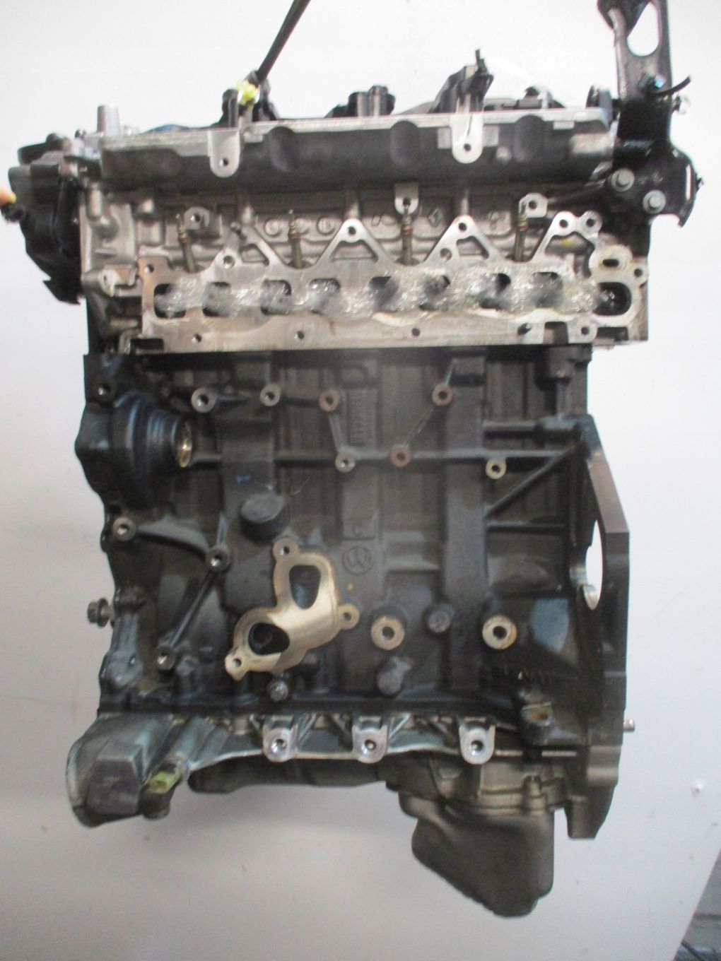 SILNIK MOTOR NISSAN NAVARA 2,3D 19R YS23E280