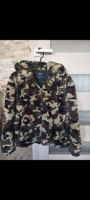 Kurtka Bershka S miś futro