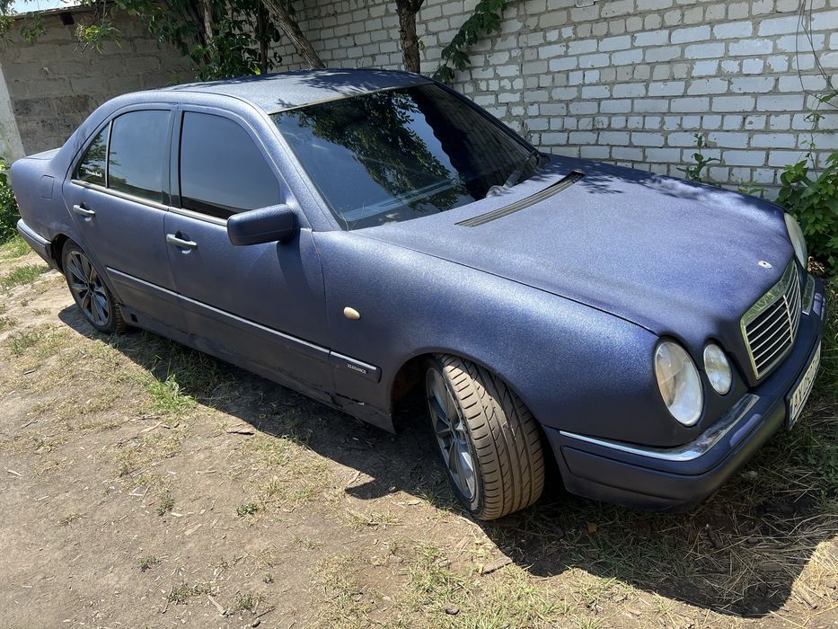 Продам мерседес w210