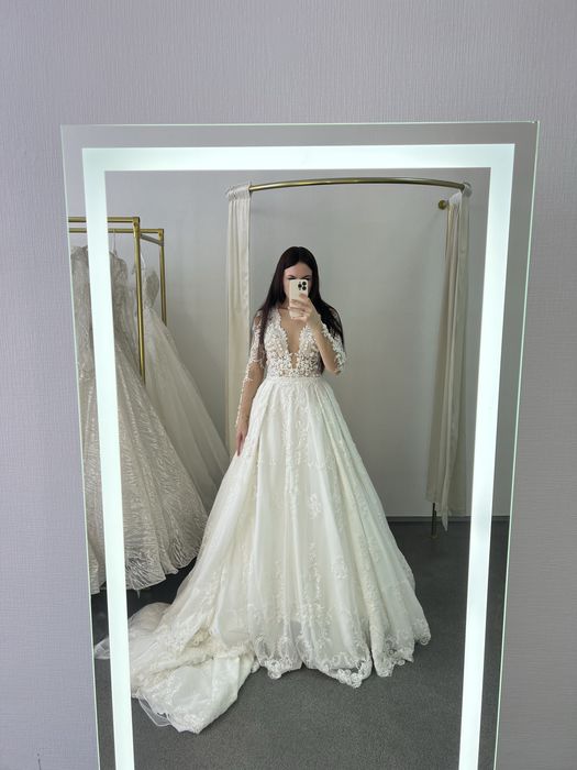 Весільна сукня crystal