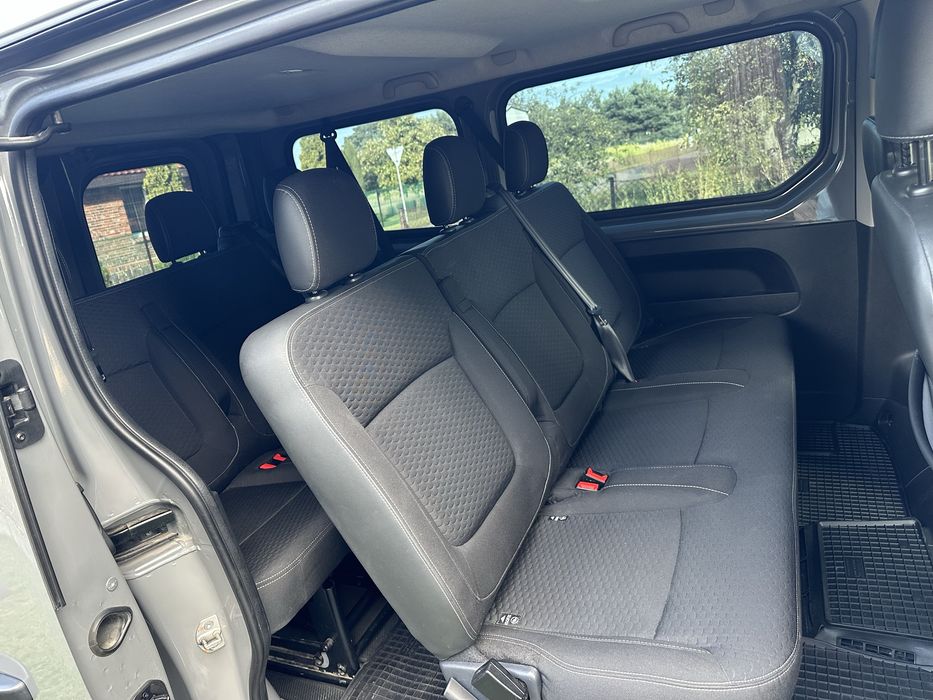 Opel Vivaro 8 osób Bezwypadkowy