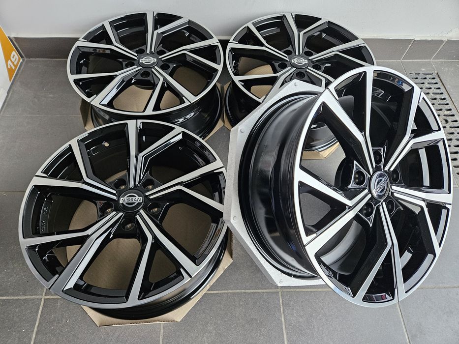 Nissan 17 " Nowe 5x114,3 Qashqai Juke Rogue Townstar Felgi Czarne