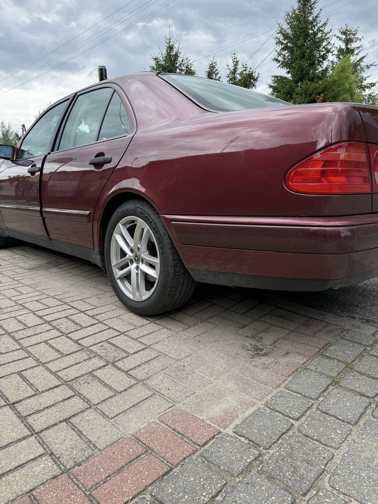 Mercedes W210 2.8l V6 1999r