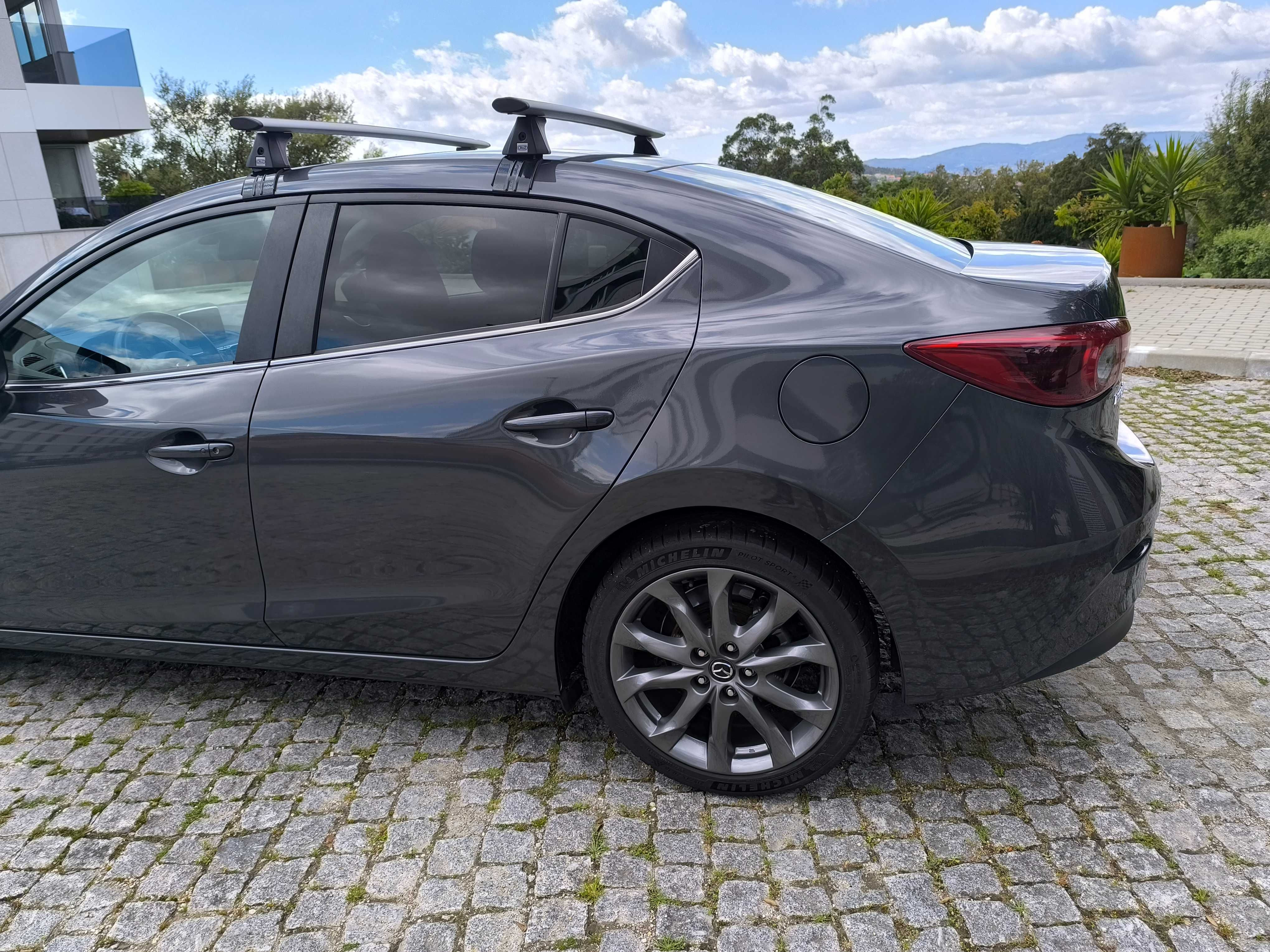 Mazda 3 1.5 Sky-D Excellence Navi