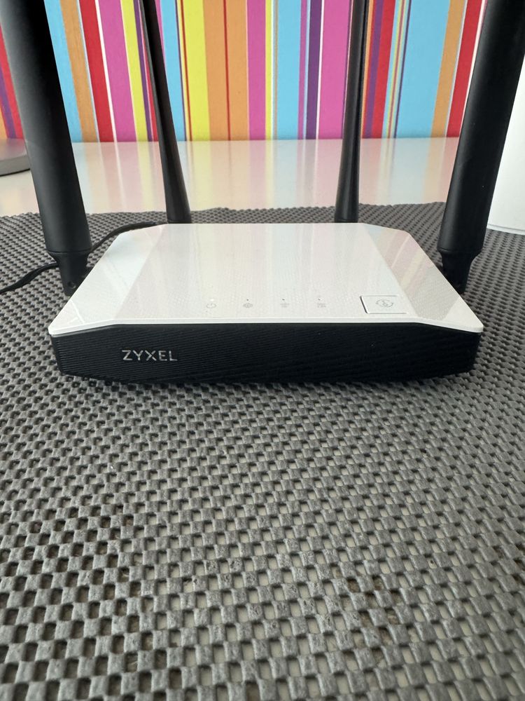 Роутер Zyxel NBG6604