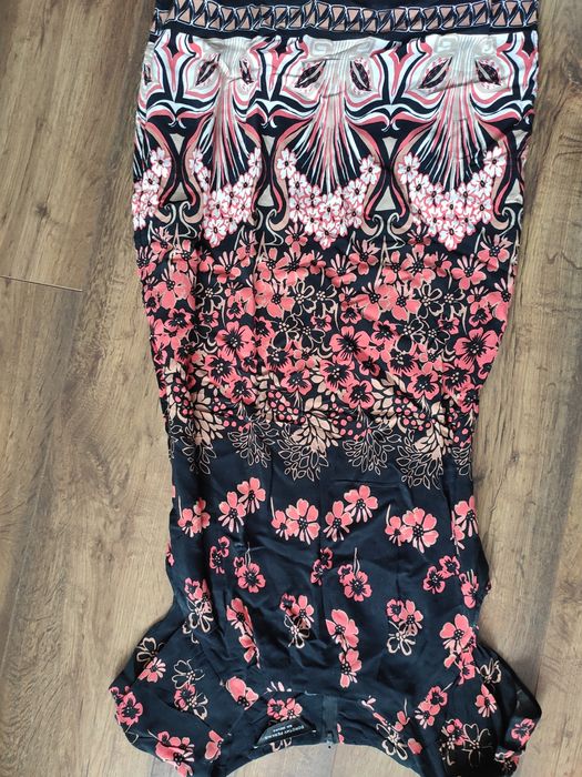 Sukienka 36 S Doroty parkins czarna w kwiaty