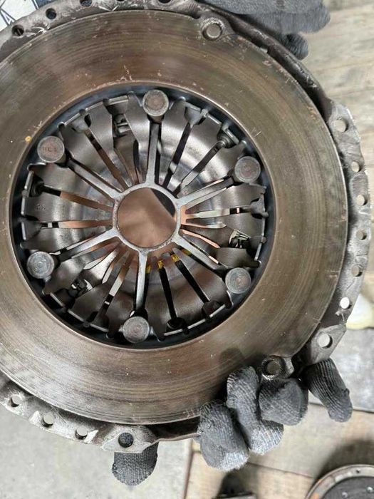 Części do Alfy Romeo 159 2.4 Diesel – Sprzęgło i Skrzynia Biegów