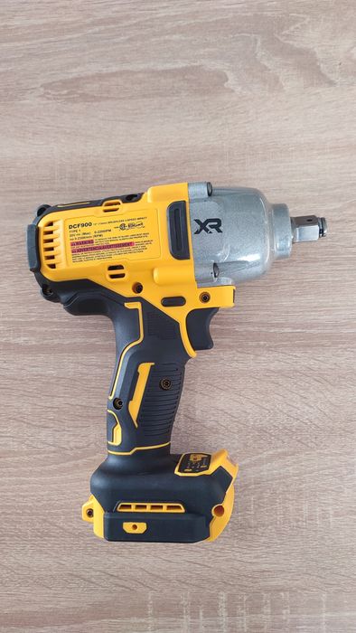 Nowy klucz udarowy pneumatyczny DeWalt DCF 900