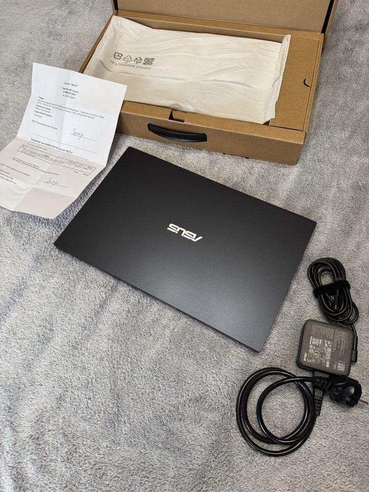 Ноутбук Asus ExpertBook/i3 / RAM 16 ГБ / SSD 512 ГБ/На Гарантії