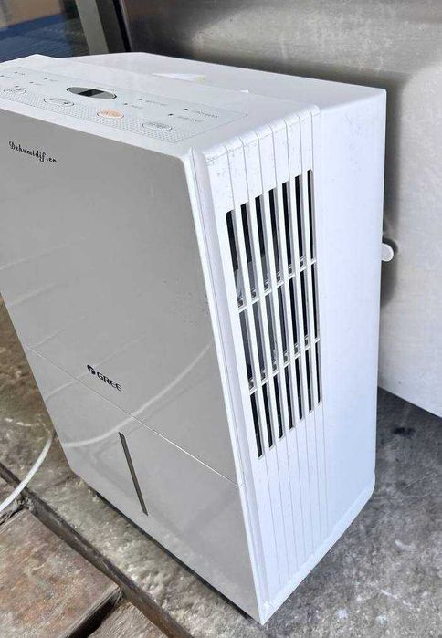 Осушитель воздуха бу Gree Польша для кафе ресторана бассейна склада