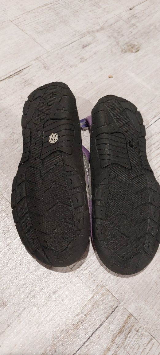 Buty do wody, na windsurfing r32 nowe