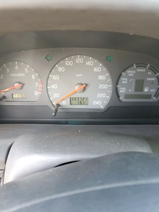 Volvo V40 2.0 газ/бензин