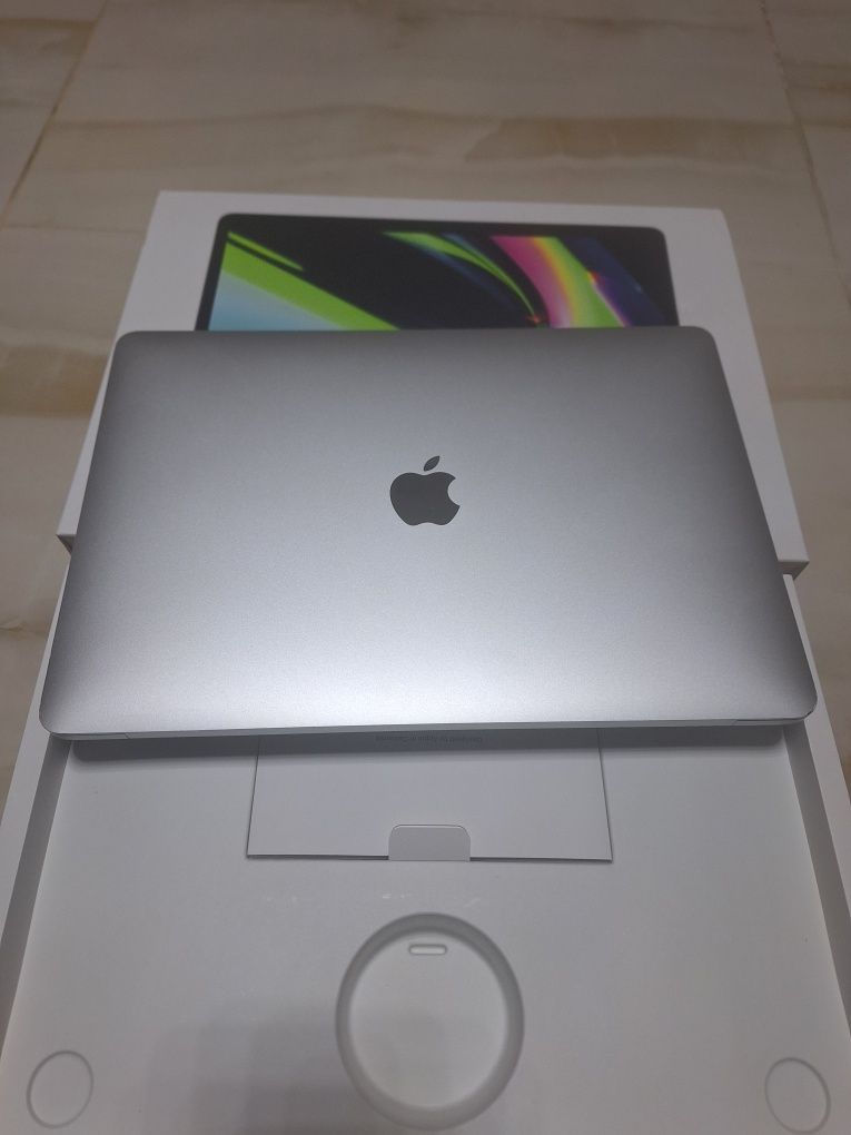 MacBook Pro 13" 2021 р в  Core i5/8/256 акумулятор новий
