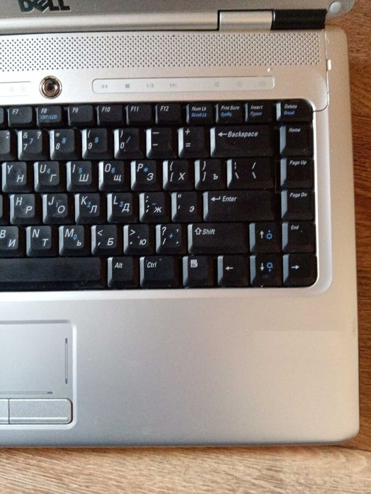 полностью рабочий надежный ноутбук Dell Inspiron в отличном состоянии