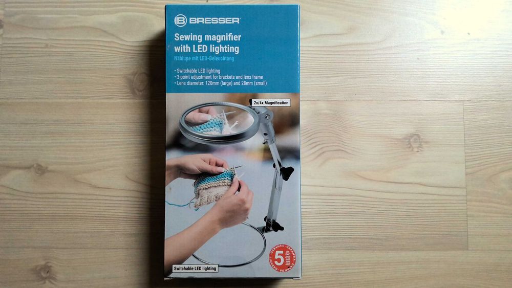 Szkło powiększające do szycia z lampką LED