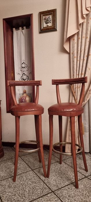 Mobília sala de estar, sofá, candeeiro e bar