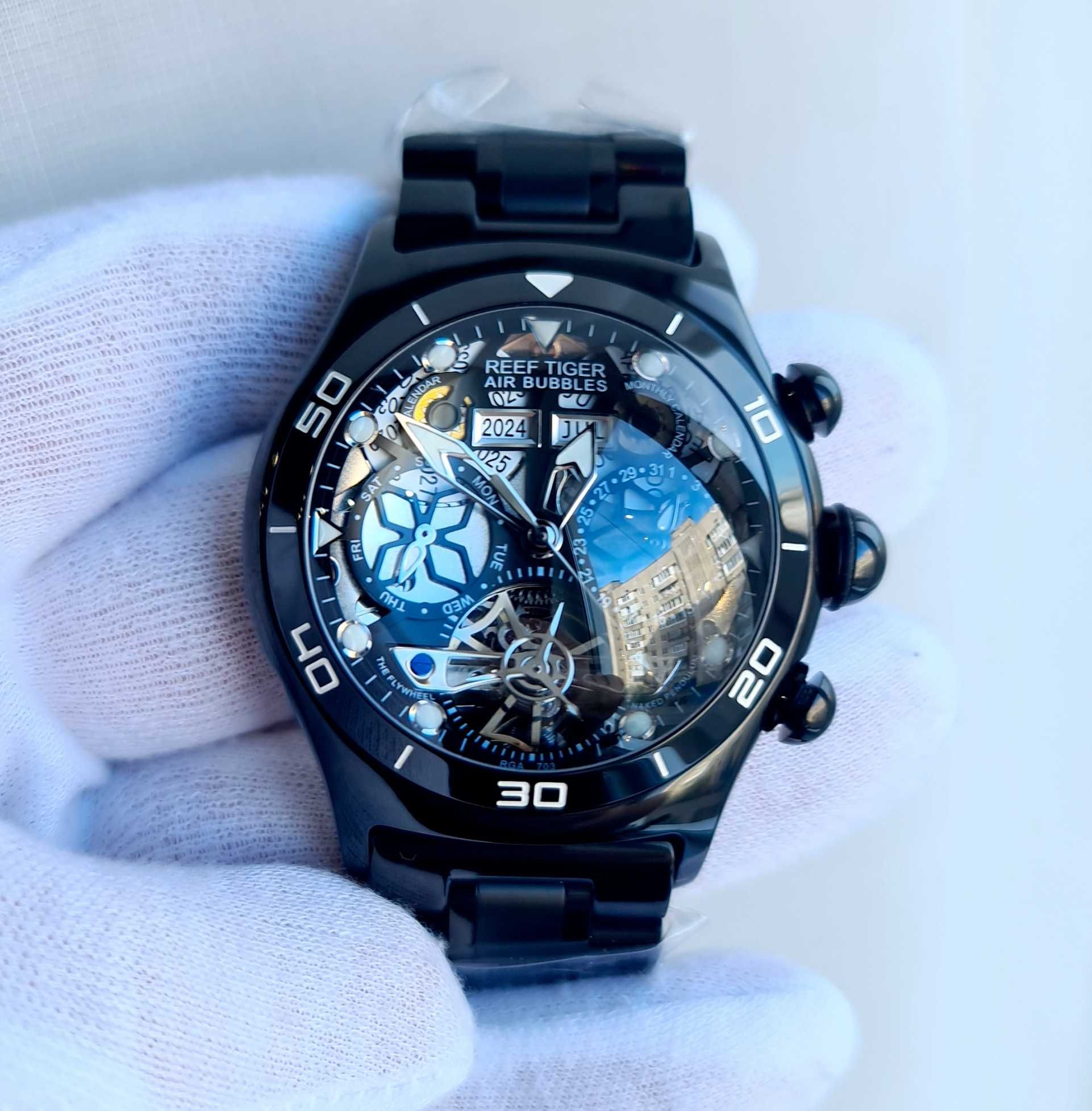 Чоловічий годинник Reef Tiger RGA703 Bubble Black Automatic Skeleton