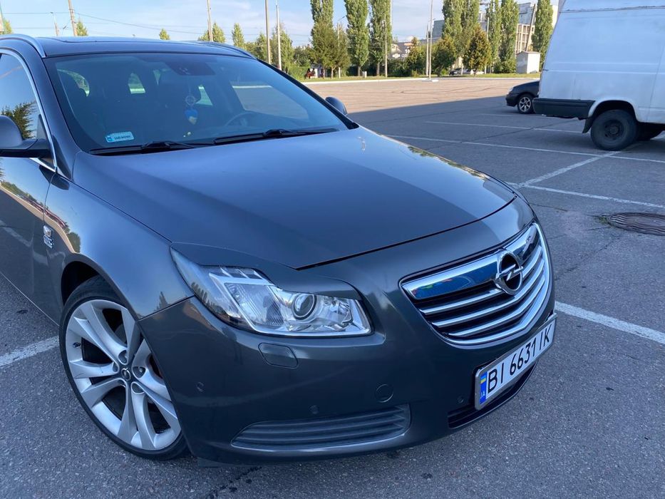 Opel Insignia Sports tourer 2,0 дизель