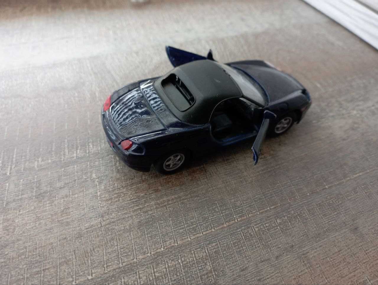 Масштабні моделі BMW Z4, Peugeot 206 CC,Mercedes,PORSCHE