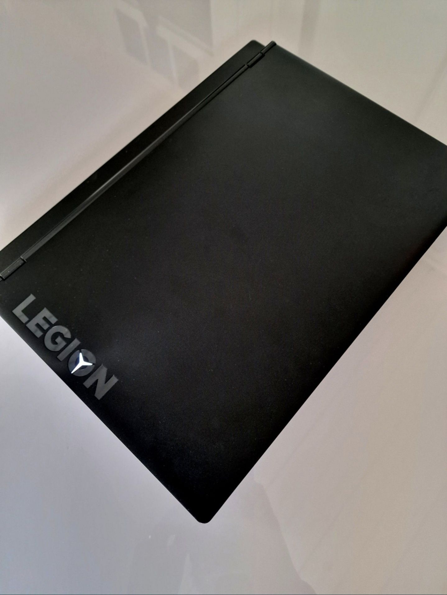 Portátil Lenovo i7 16gb RTX2060