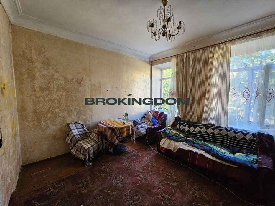 Продаж 2-кімн. квартири, проспект Повітряних сил, сталінка