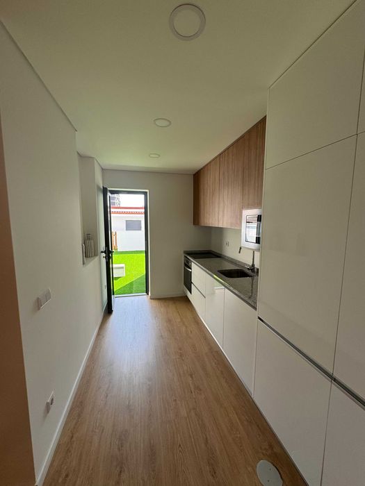 Quartos FEMININOS para arrendar Porto
