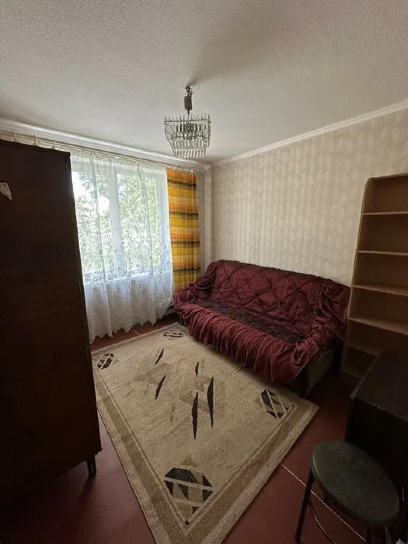 Продам 2-комнатную квартиру на ул. Нескоренных, метро Салтовка