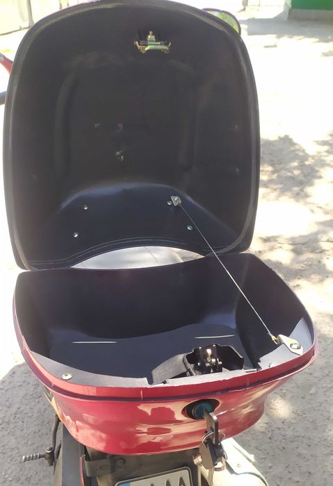 Кофр, багажник для скутера