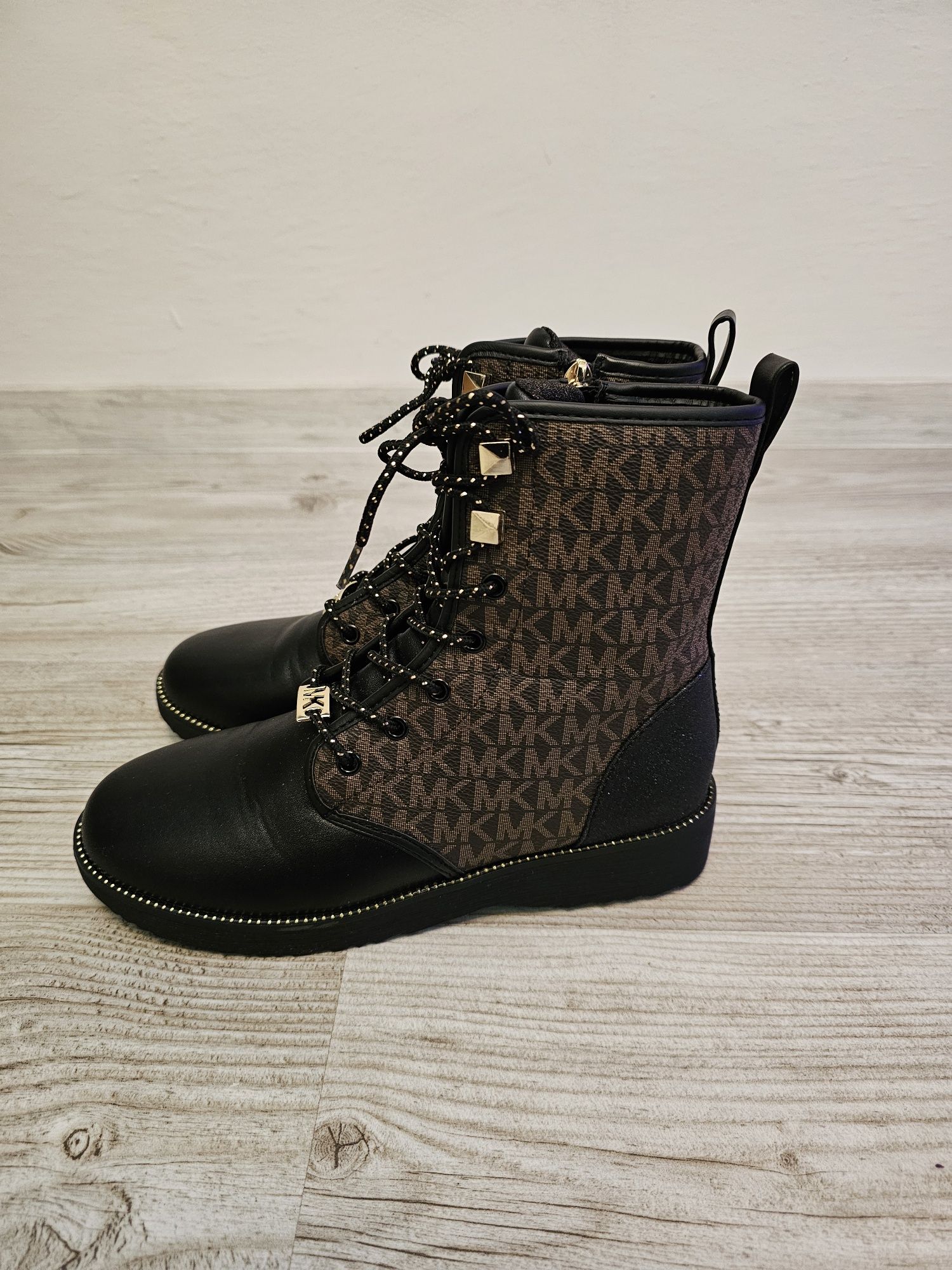 Buty dziecięce Michael Kors