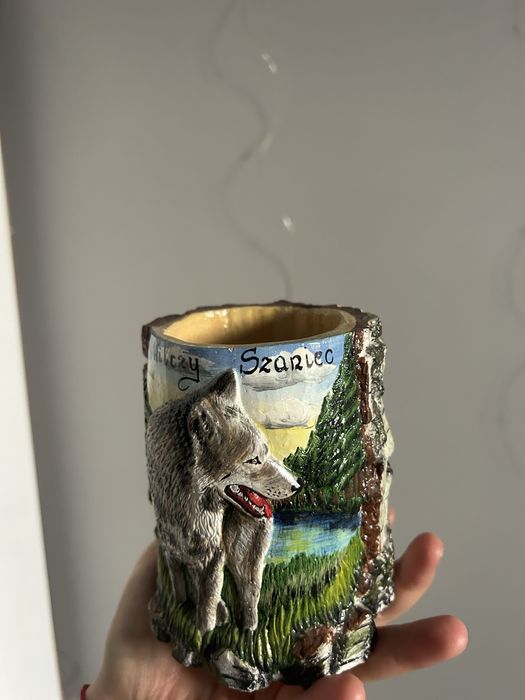 Kubek z wilkiem