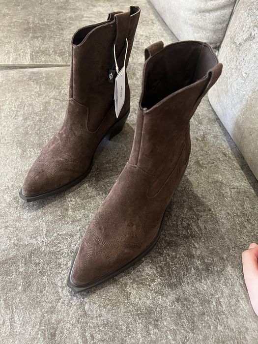 Продам козаки не підійшов розмір,