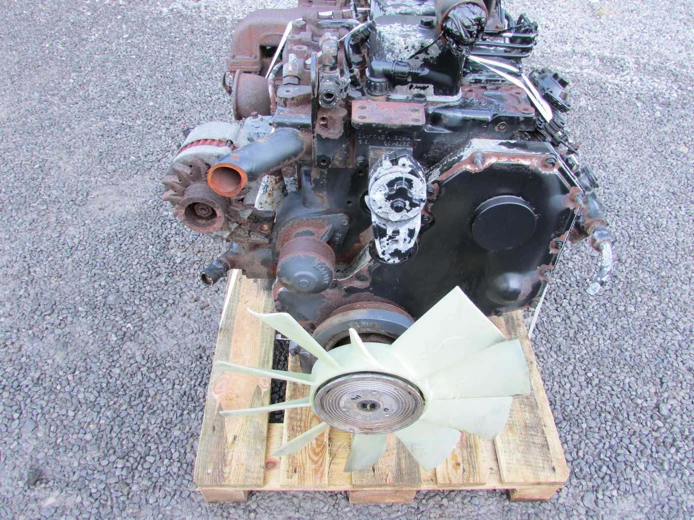 Silnik kompletny cummins cs 306 5.9 Case JCB Fastrac Hitachi daf man