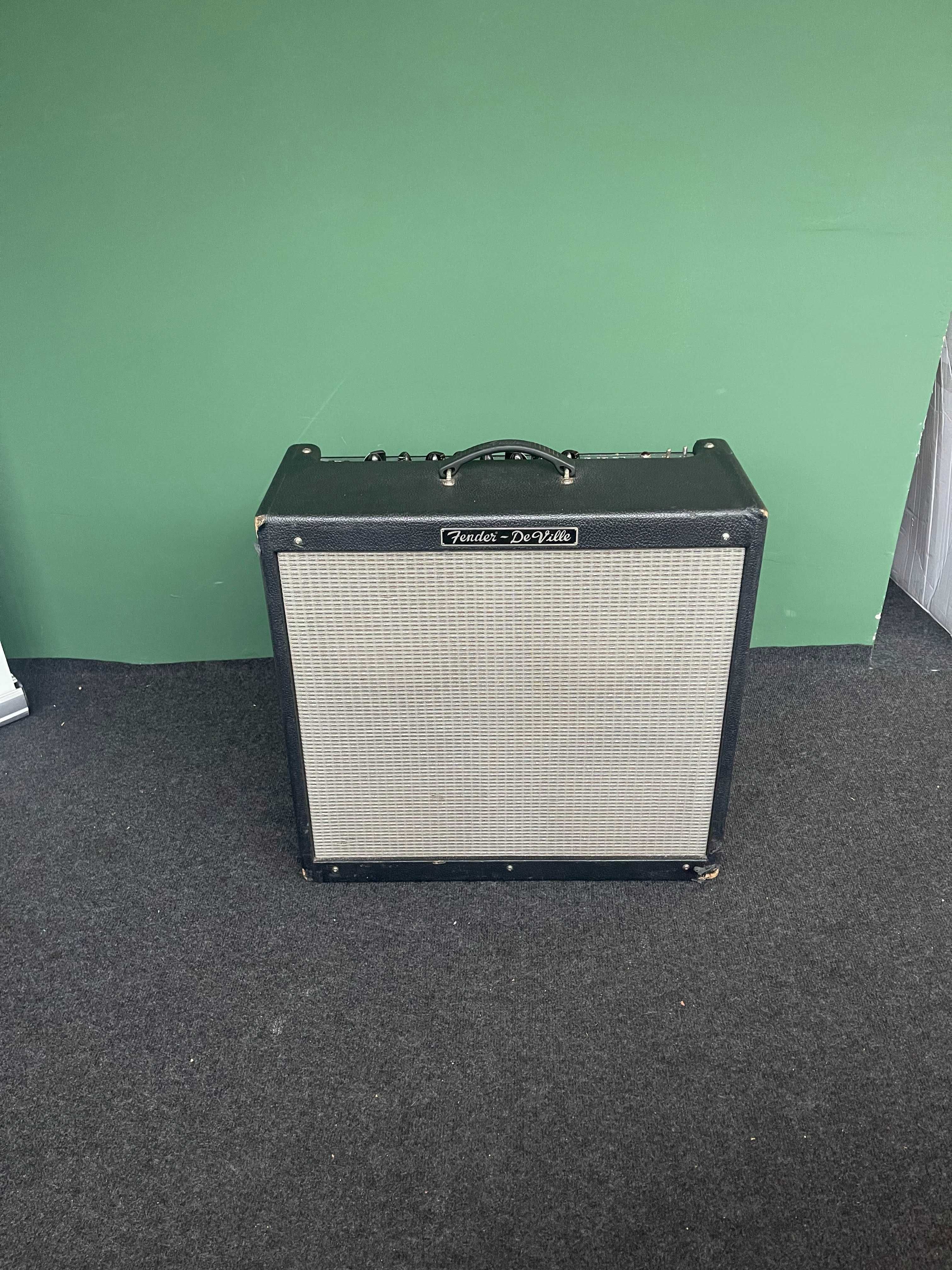 Lampowy wzmacniacz gitarowy FENDER Hot Rod DeVille 410, USA.