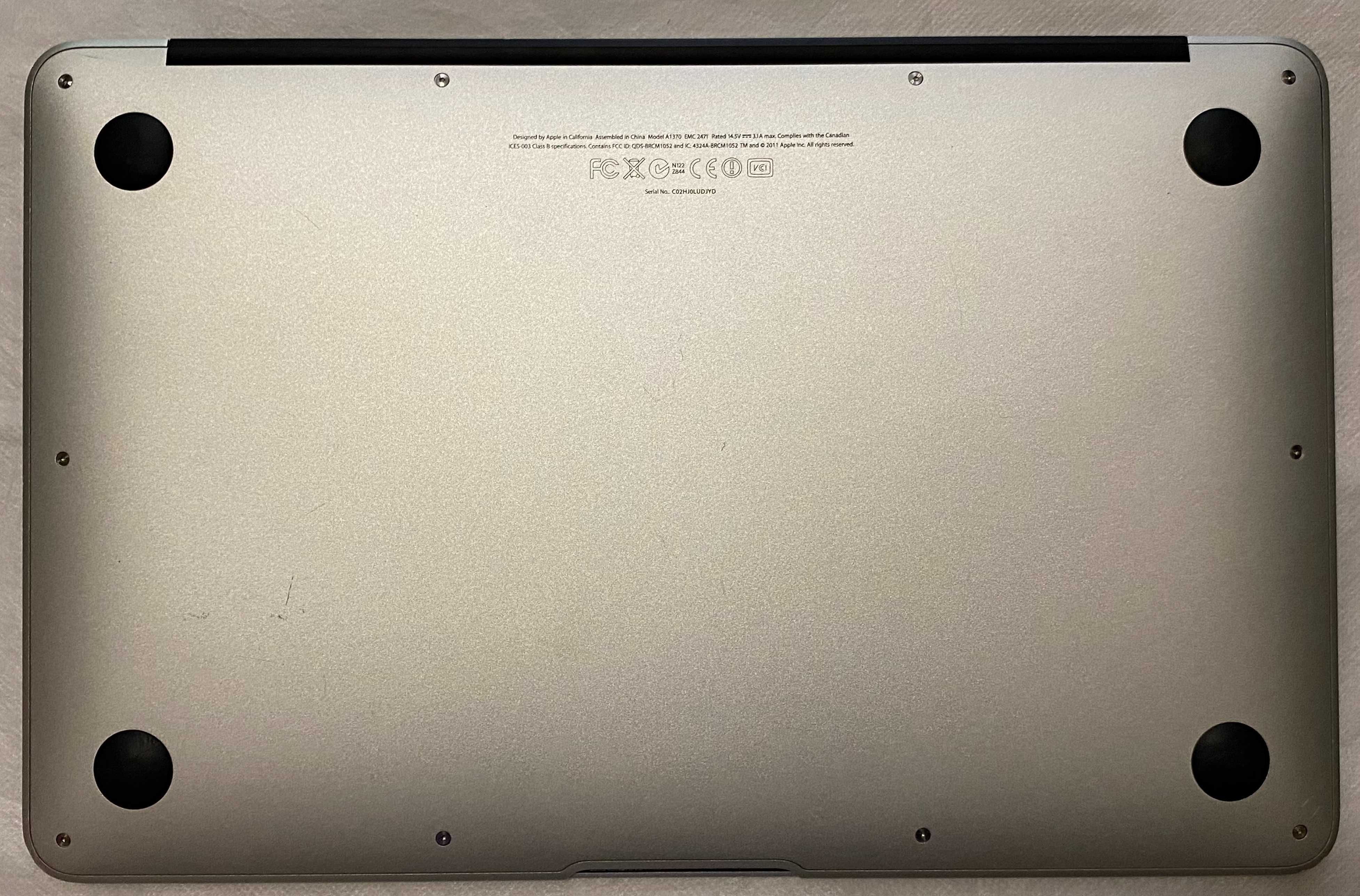 Apple MacBook Air 11'' (Mid 2011) A1370