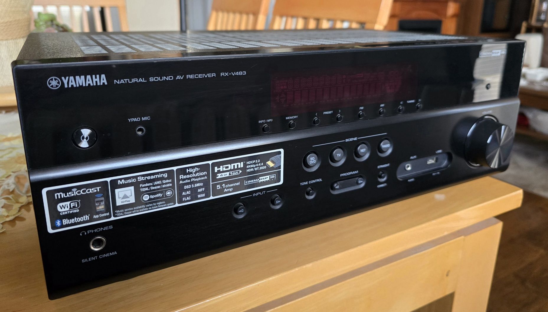 Wzmacniacz  Yamaha RX-V483