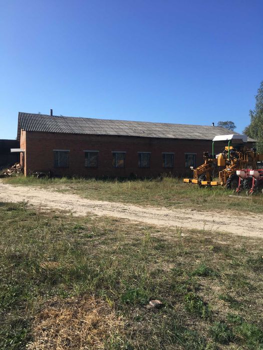 Продам виробництв. складську базу + 1,167 га земля м Корюківка