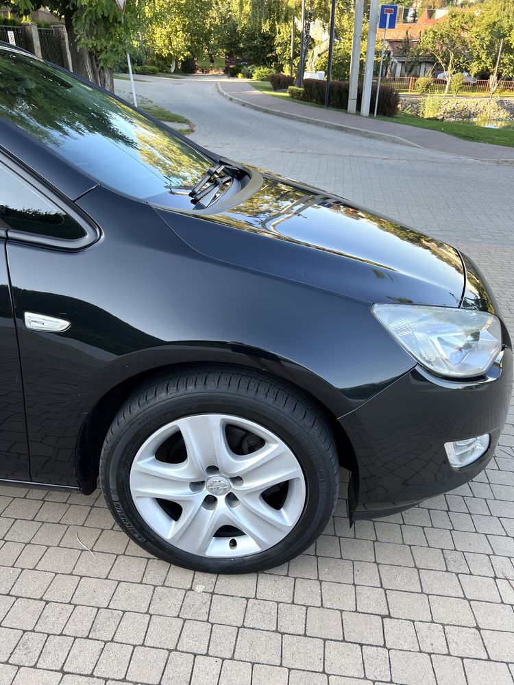 Opel Astra j 1.7 2012р