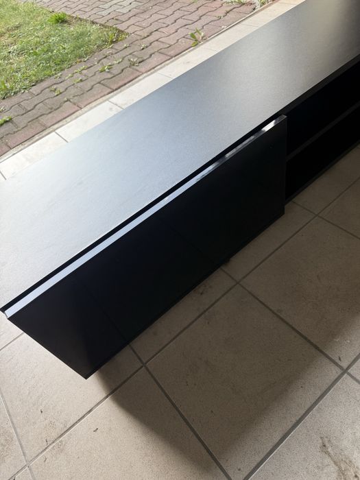 Szafka rtv idealna do salonu