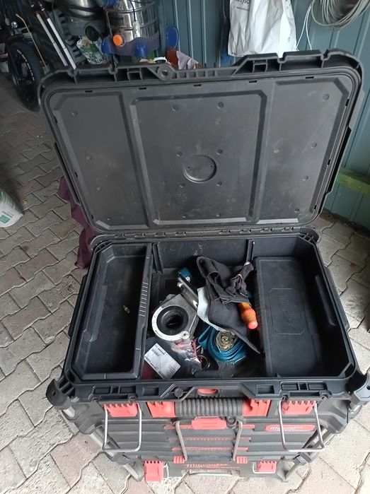 Milwaukee packout rezerwacja